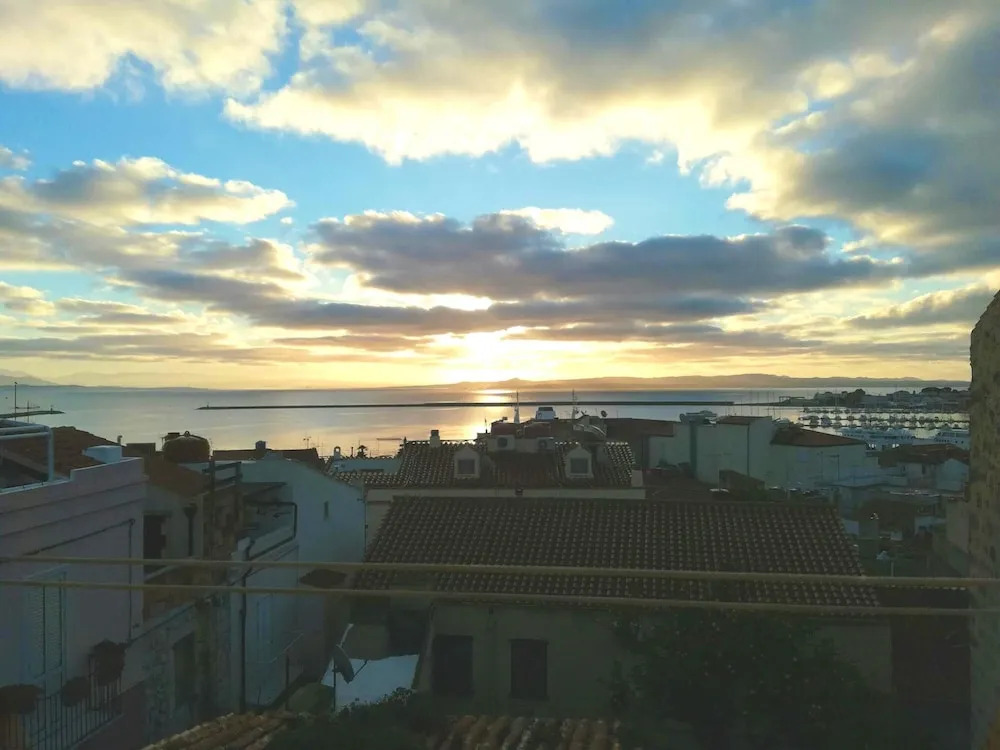 Apartment With one Bedroom in Carloforte - 1 km From the Beach