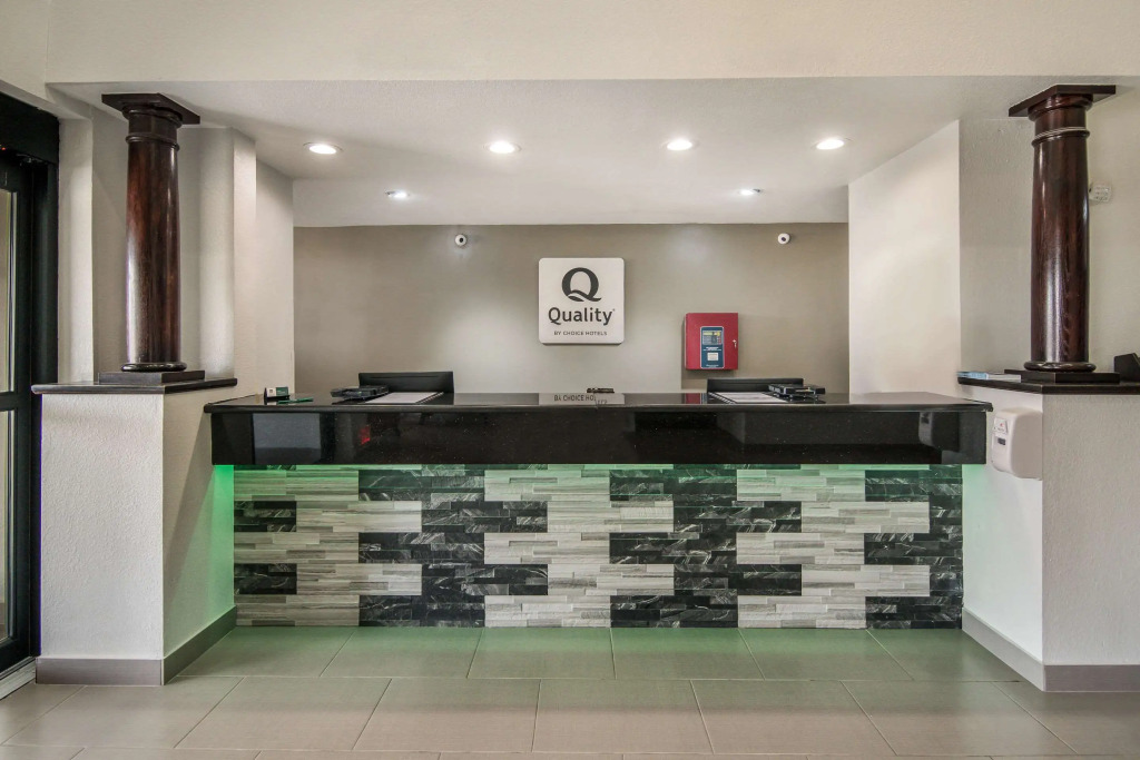 Quality Inn & Suites Fort Worth - Fossil Creek