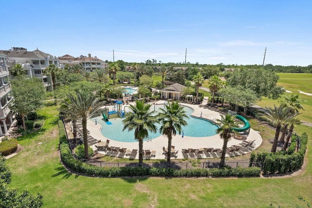Rvh_332r Poolside 3 Bedroom Apts