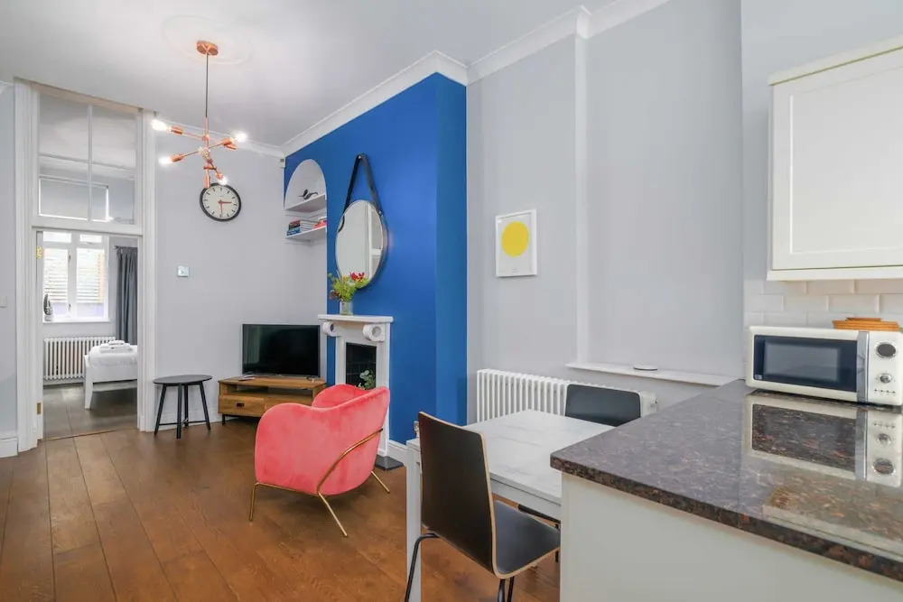 Modern En-Suite Flat - near Islington High Street