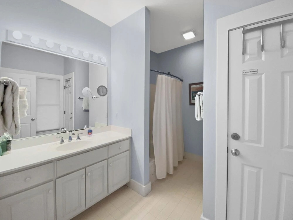 Good For You 3 Bedroom Home by Redawning