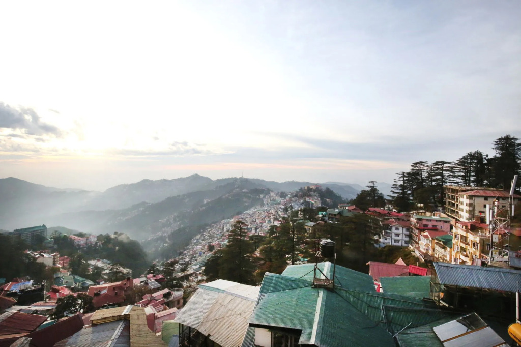 Padma Apartments Jakhu by OYO Rooms