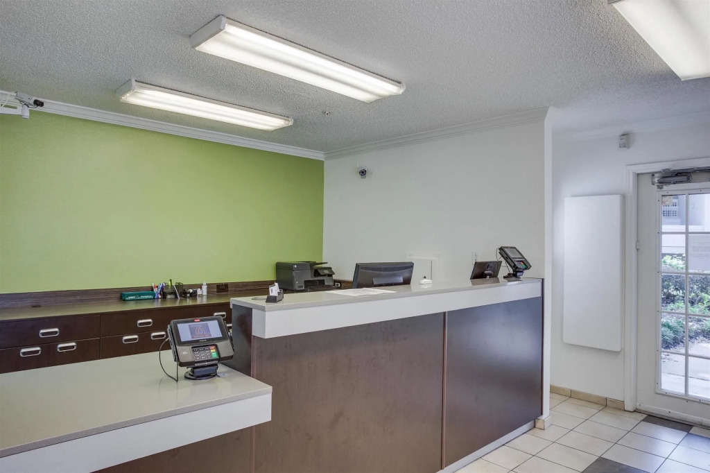 Studio 6-Houston, TX - Northwest Hwy 290