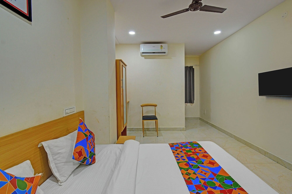 Fabhotel La Vista Inn Grand