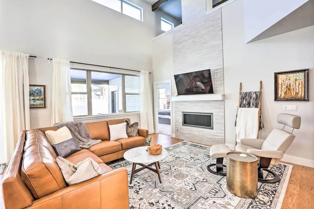 Hike & Ski: Stunning Home w/ Hot Tub in Granby!