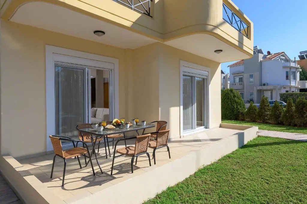 La Maisonette - 4 bedroom villa near the beach