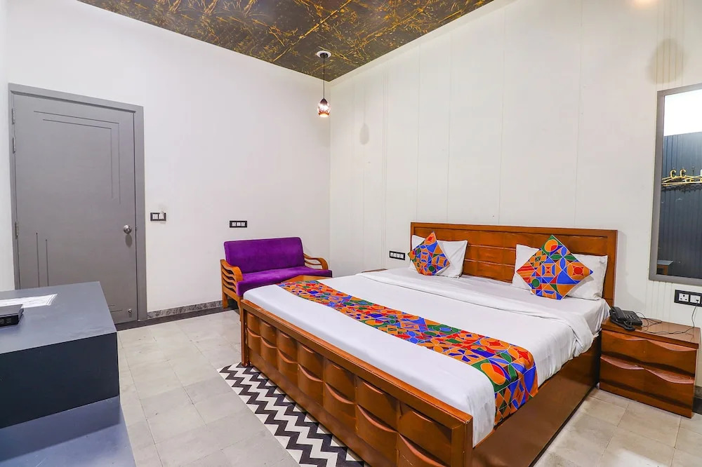 Fabhotel Be Happy