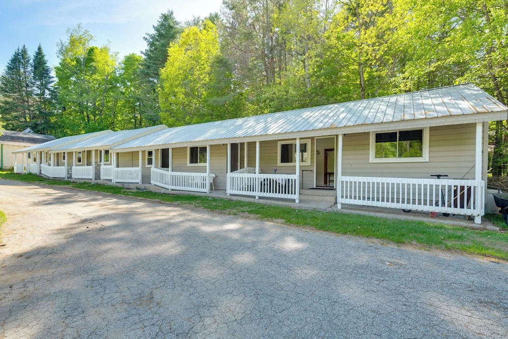 Close to Marina, Beach & Town! Schroon Lake Escape