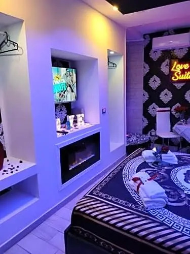 Love Suite