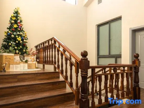 Shanghai Yijia Boutique Theme Apartment National Convention and Exhibition Center Hongqiao Shop