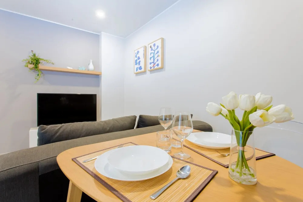 The Vibe Deluxe 1 Apartments