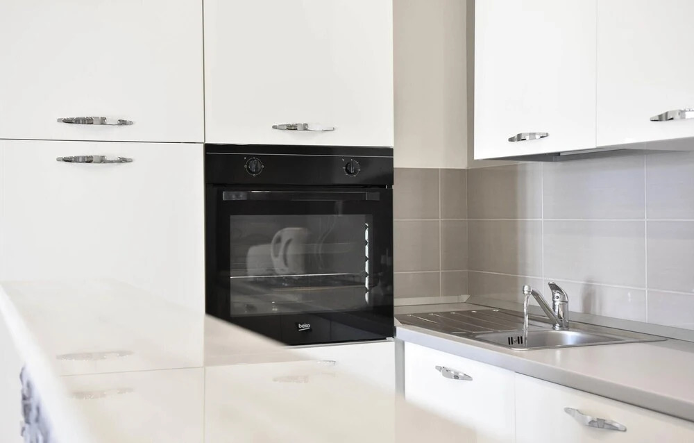 Amazing Apartment in Podstrana With 3 Bedrooms, Wifi and Outdoor Swimming Pool