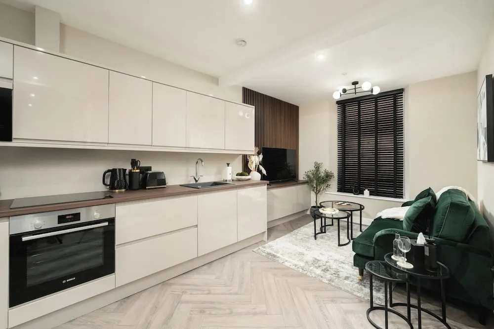 Sovo - South Lane Apartments - City Centre