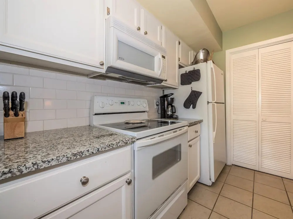 Turnberry Village 241