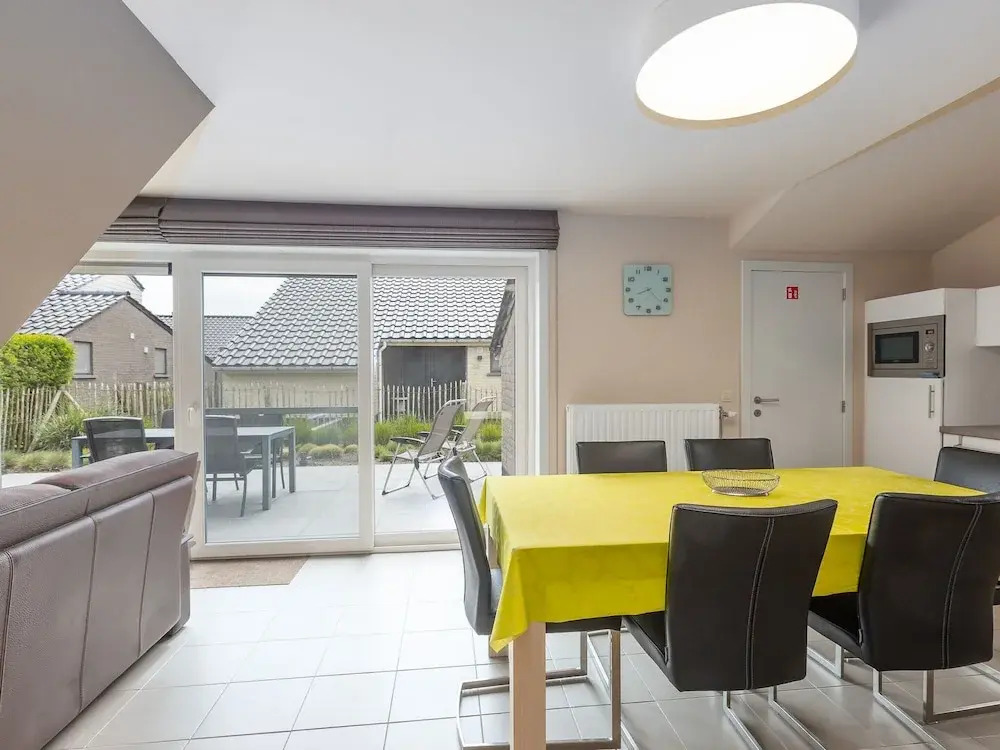 Holiday Home Within Walking Distance of the sea
