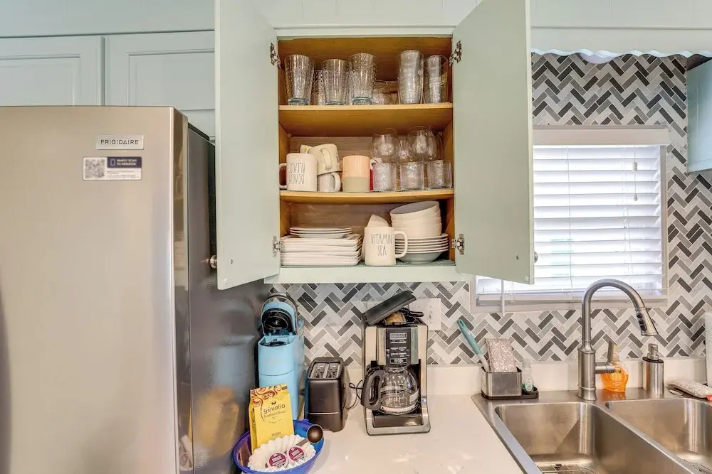 Walk to Shore! Surfside Beach Gem w/ Game Courts