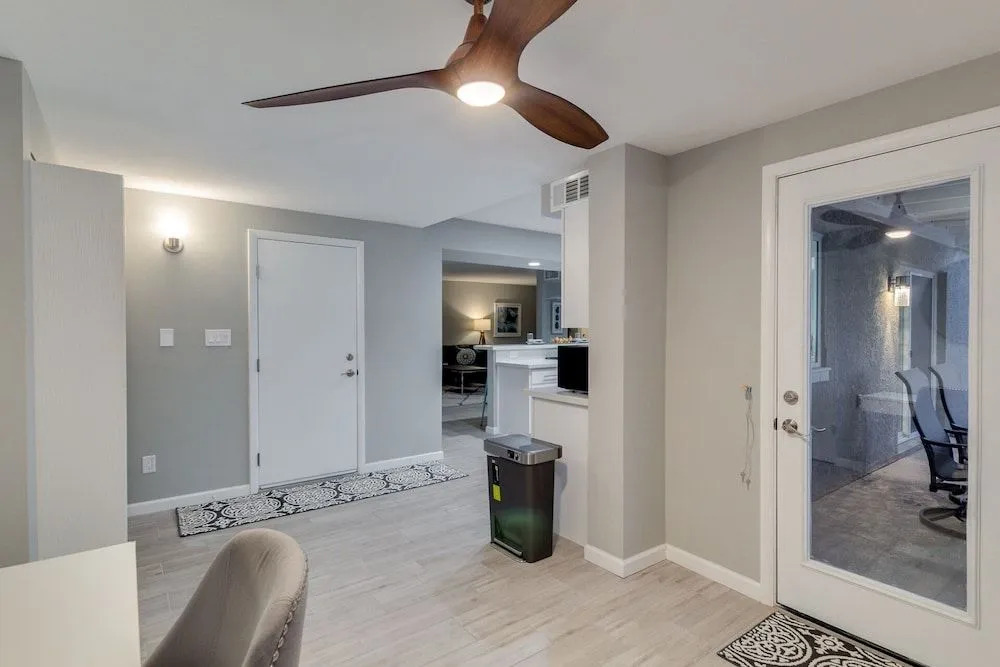 Luxury Scottsdale home w/ Heated Pool, Spa, Putting Green, fire pit, & more! by RedAwning