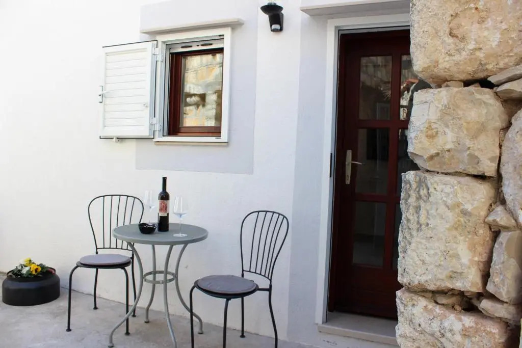 Studio apartman Kendi
