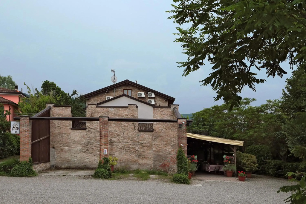 LA MAESTA