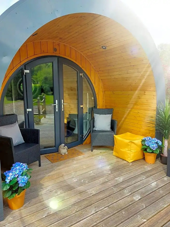 Seren Garden Pod