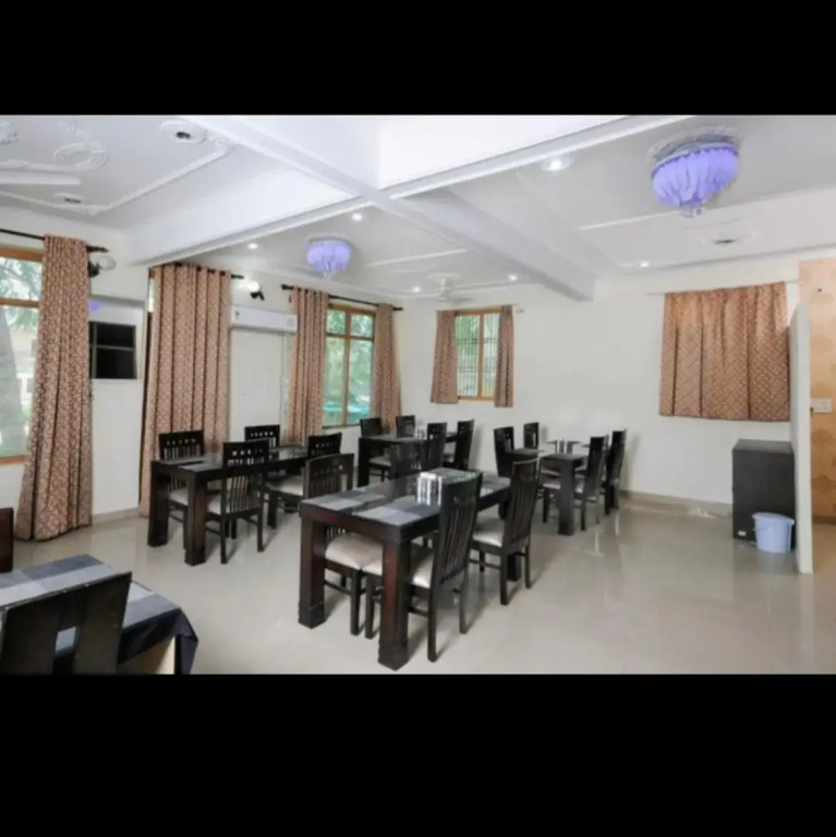 OYO Rooms Neemrana NH8