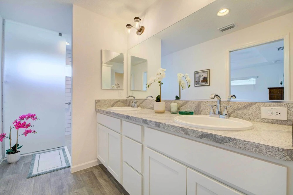 Near Golf and Shops The Villages Home with Lanai!