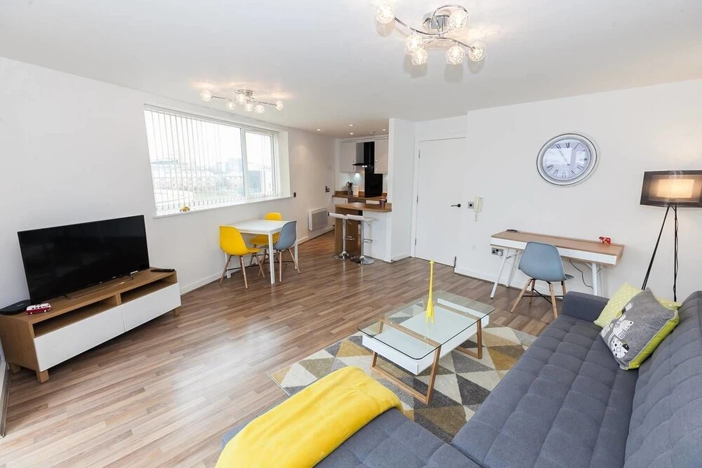 Amazing 2BR Manchester Apartment