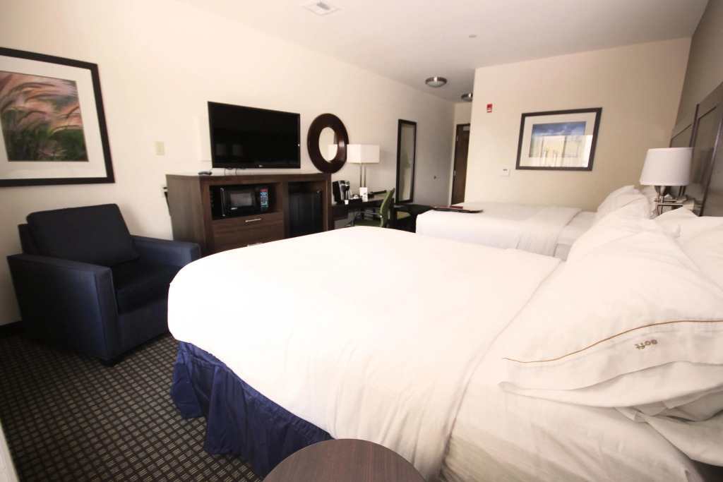 Holiday Inn Express Hotel & Suites Belgrade by IHG