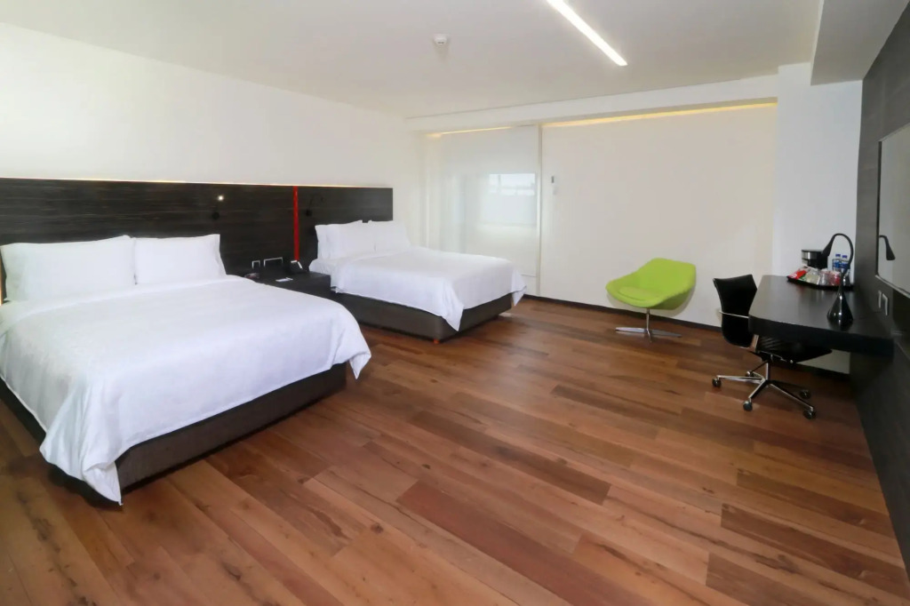 Holiday Inn Express Mexico Aeropuerto by IHG