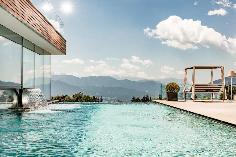 SONNENBERG Panorama Dolomites Wellbeing