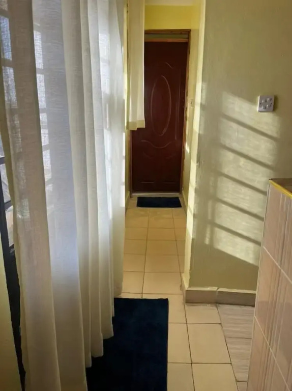 Lux Suites TRM 1 Bedroom Apartments