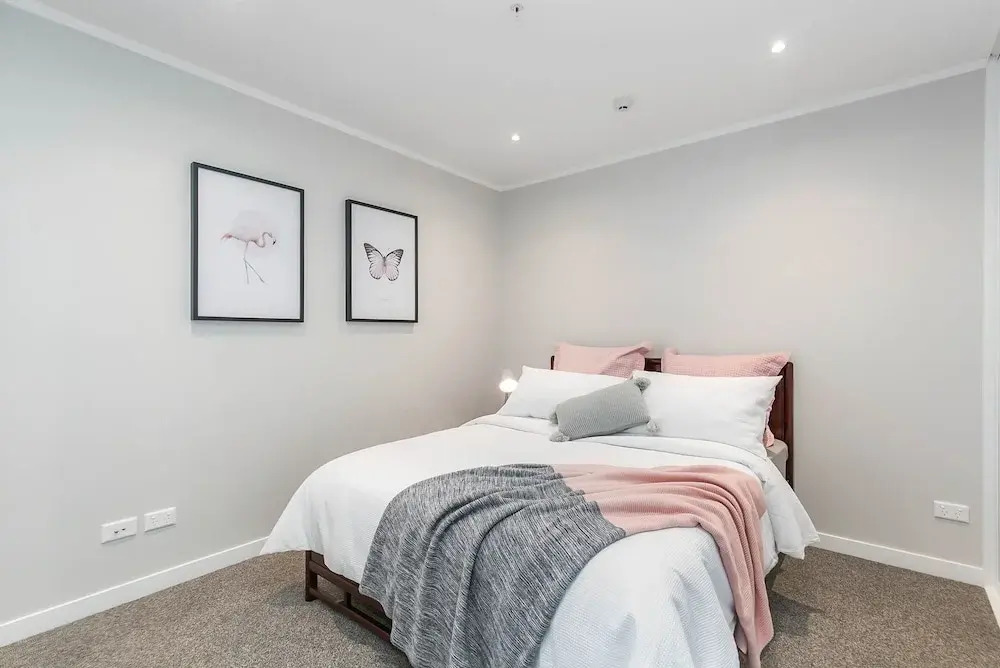Penthouse with Access to Exclusive Rooftop Terrace