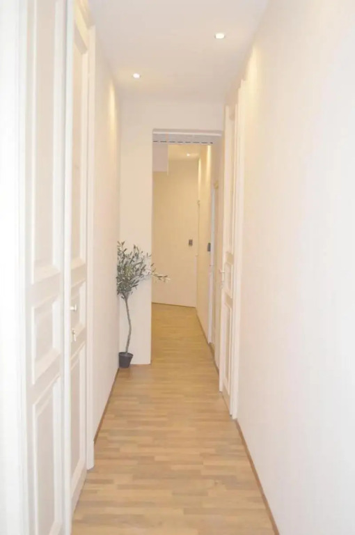 Synagogue Central Guest House