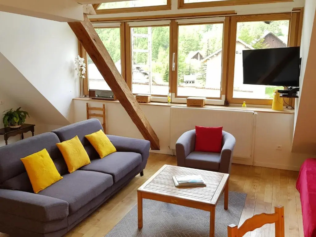 La Girandole Chambre dhôtes et Location dappartement
