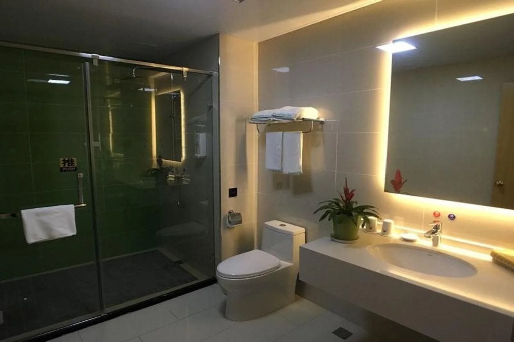GreenTree Inn Shaoxing Binhai New City Dongsen Commercial Square Hotel