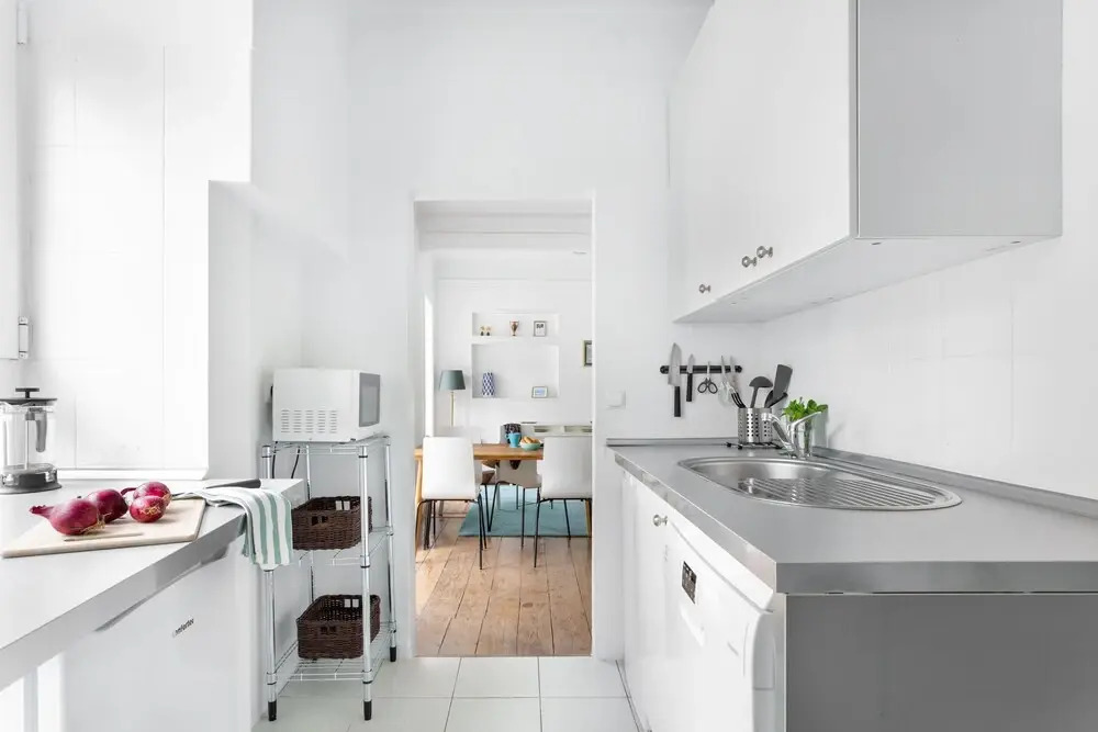 ALTIDO Stunning 4BR Apt w/terrace&seaview in Alfama
