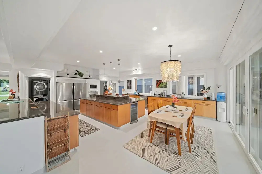 Waterfalling Estate in Ninole