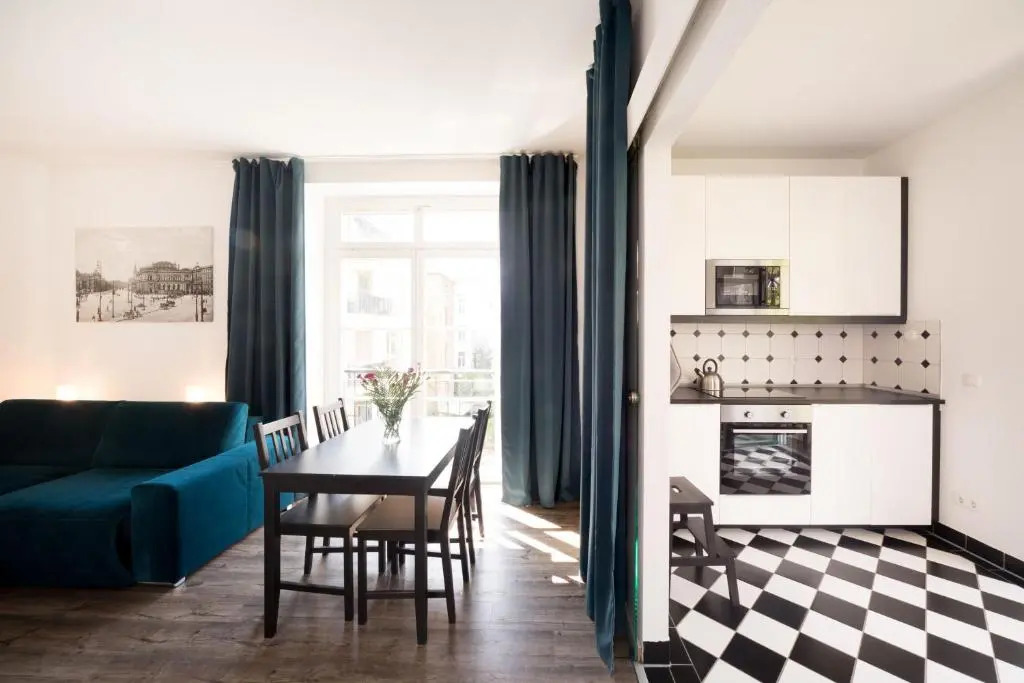 L.E. Home II