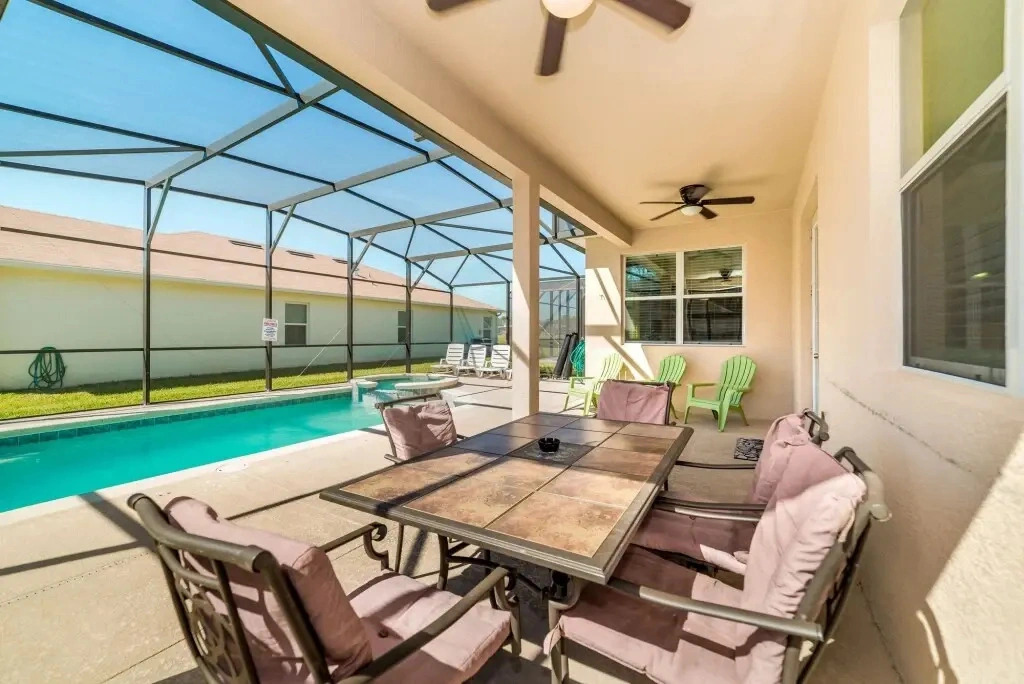 4 BR Crystal Cove Sleeps 10