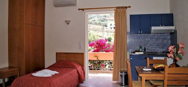 Kanakis Blue Beach Apartments