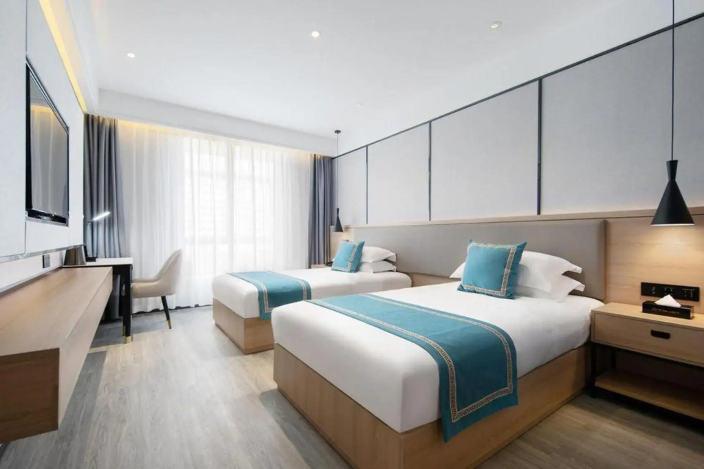 Superior Hotel (Sanya Eternal Love Duty Free City)