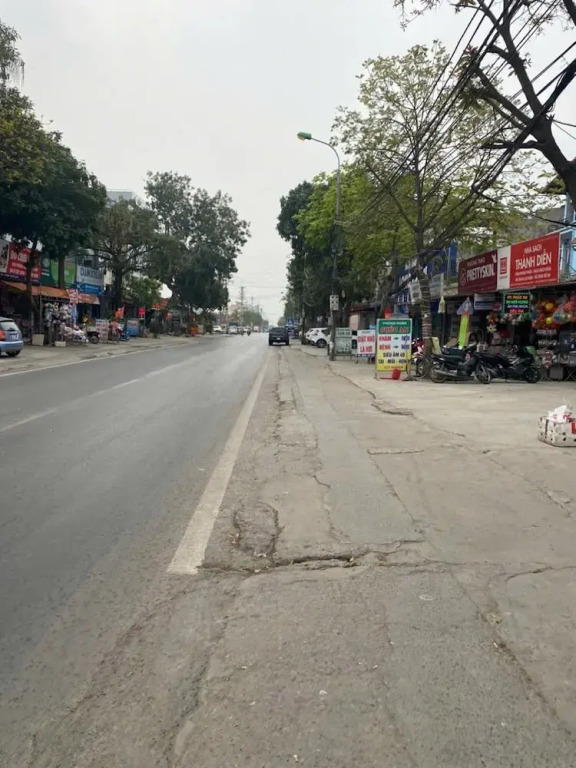 Nhung Bach House