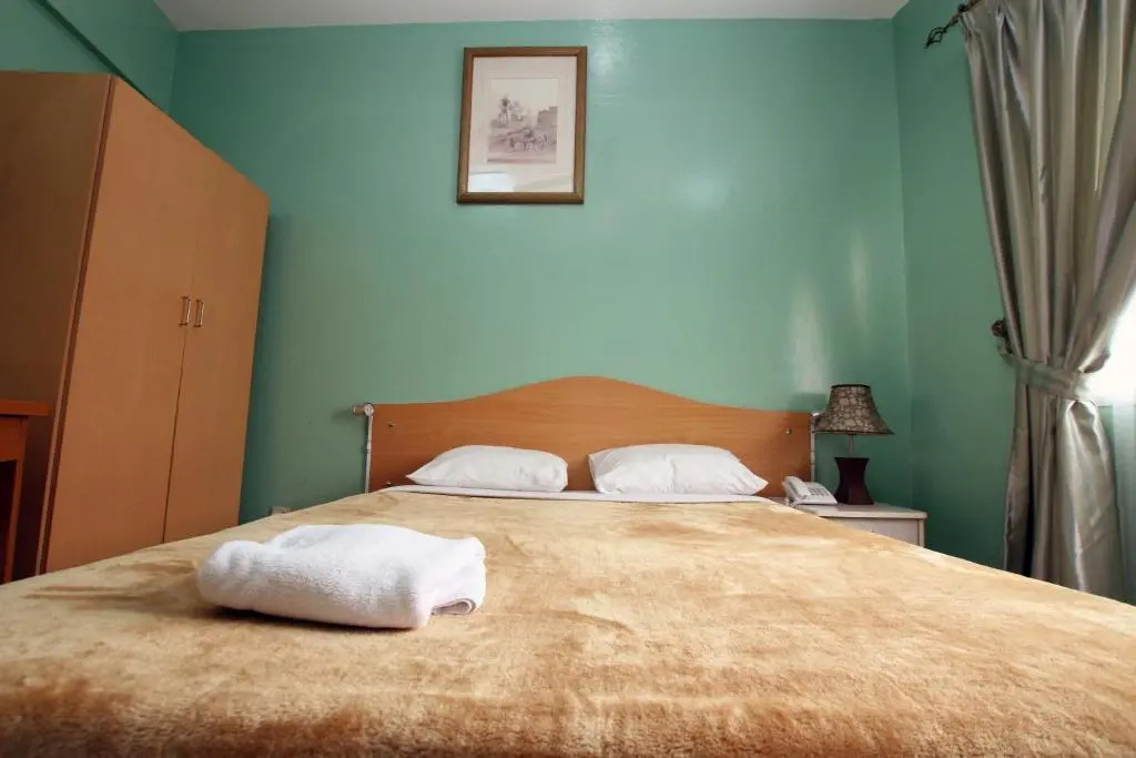 Zaineast Hotel