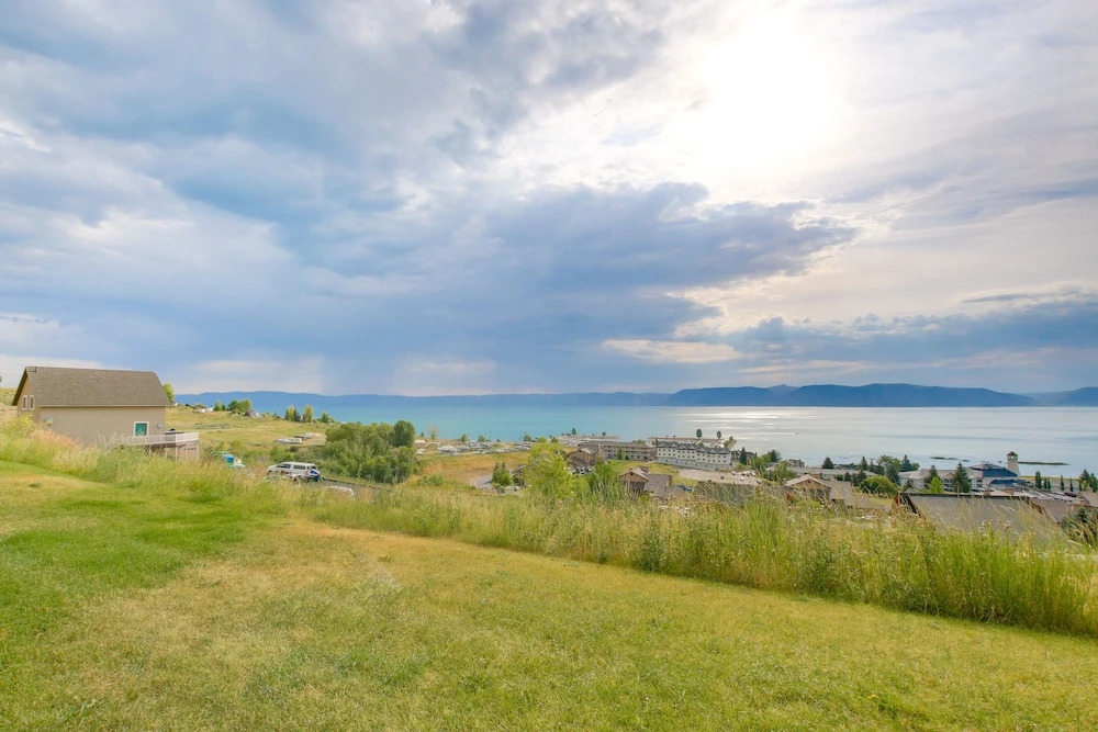 Bear Lake Oasis w/ Heated Pool & Scenic Patio!