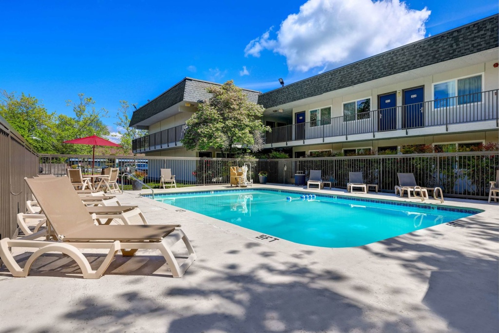 Motel 6-Issaquah, WA - Seattle - East