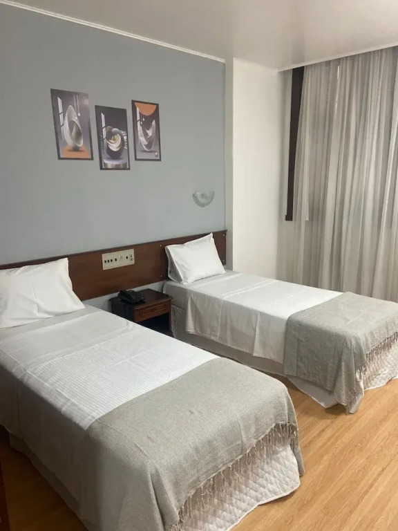 Fast 10 City Hotel