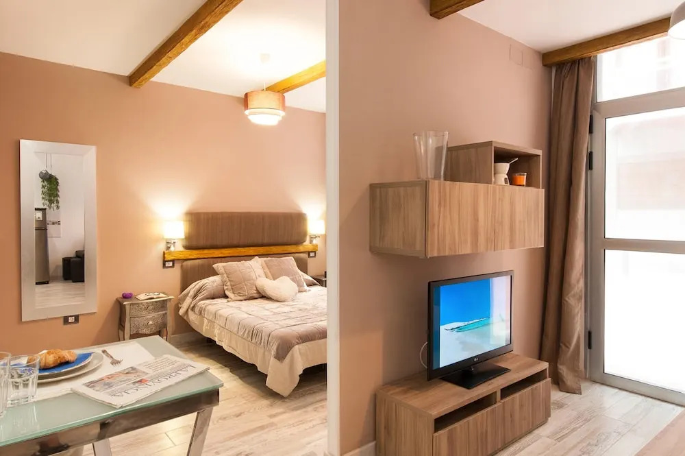 Las Palmas City Beach Apartment M&B 02