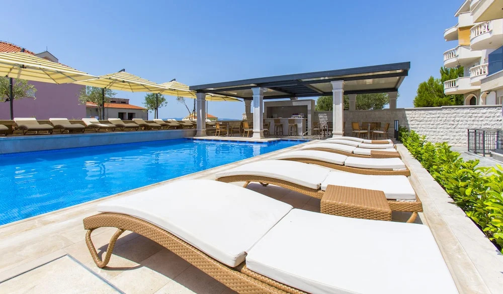Luxury Aparthotel Makarska