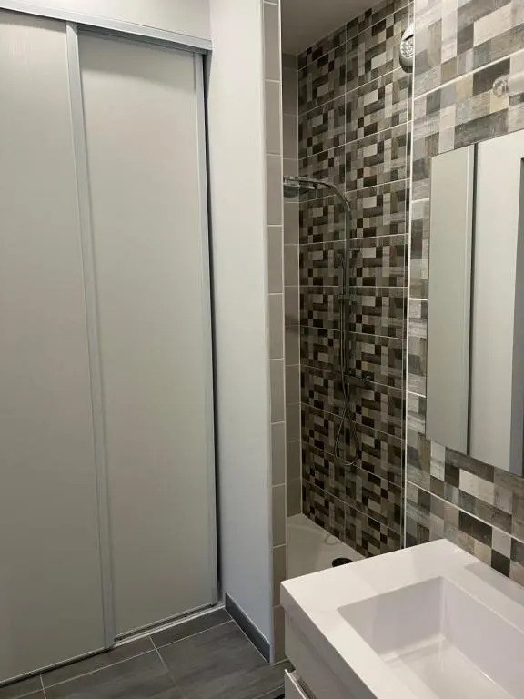Appartement T4 140 m2 spacieux et calme pour 8 personnes