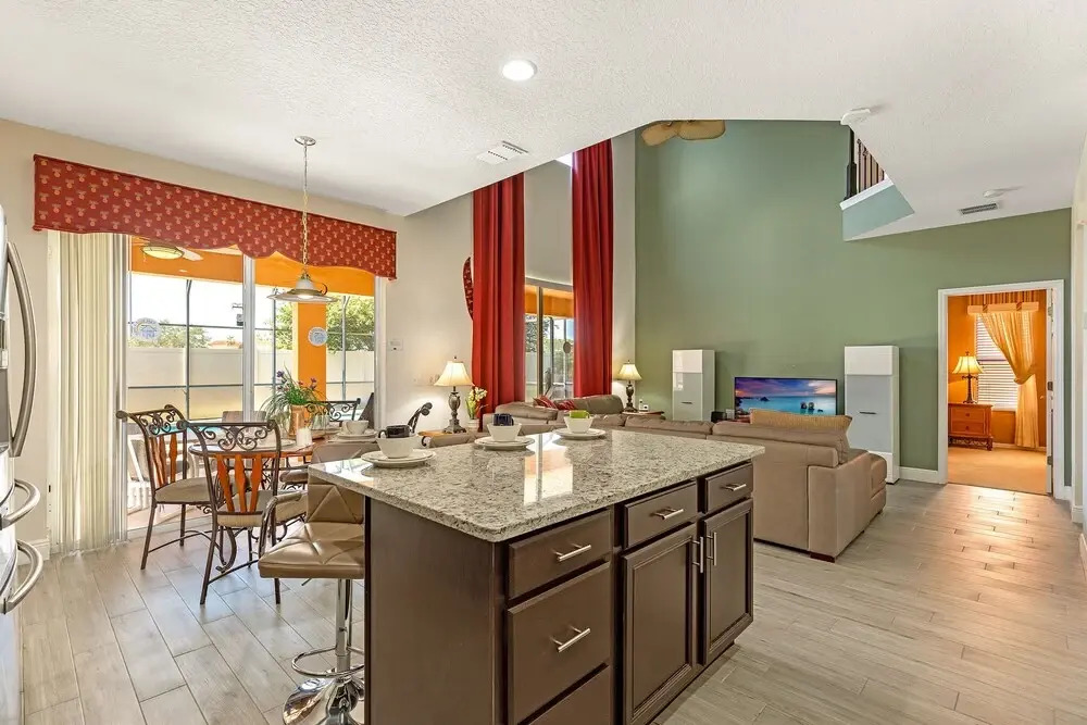 South Facing Pool, Spa & Games Room